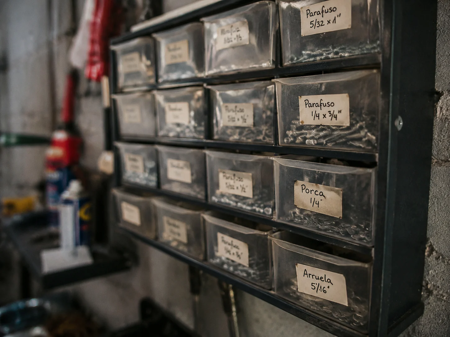 Como organizar as ferramentas da garagem de forma prática
